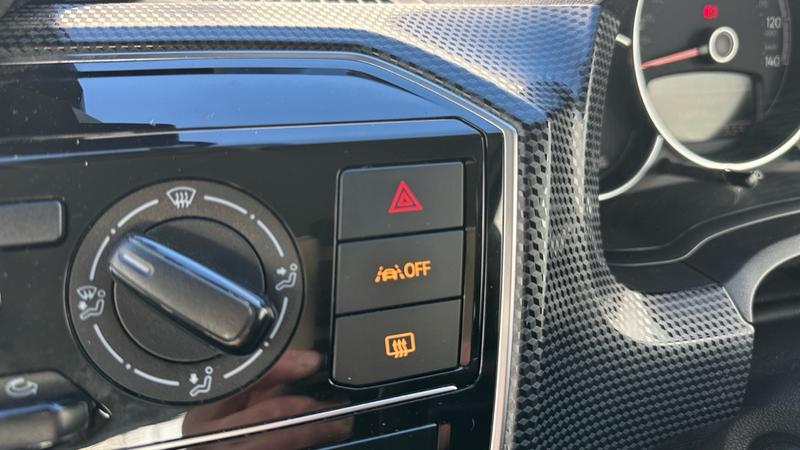 Used Volkswagen up! 2023 for sale - 76640967: Photo 32