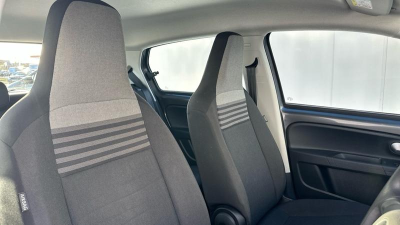 Used Volkswagen up! 2023 for sale - 76640967: Photo 48