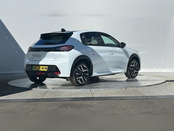Used Peugeot E-208 2026 for sale - 79607042: Photo