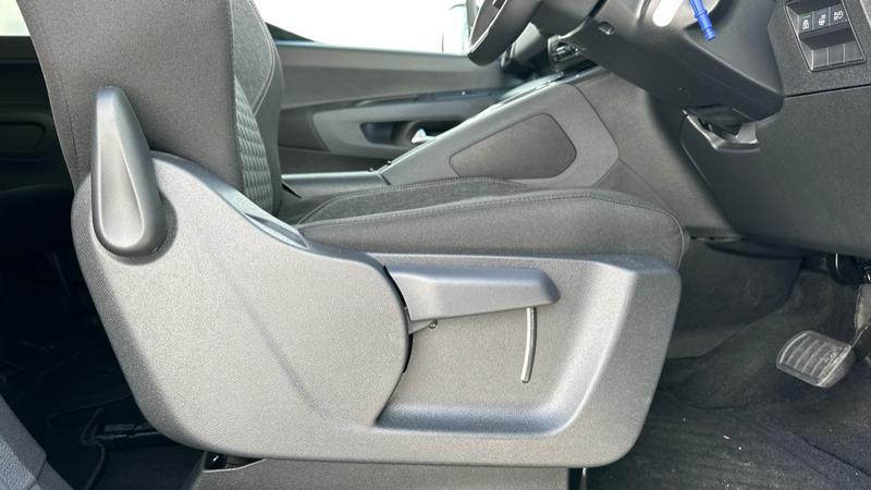 Used Peugeot Rifter 2025 for sale - 78064100: Photo 61