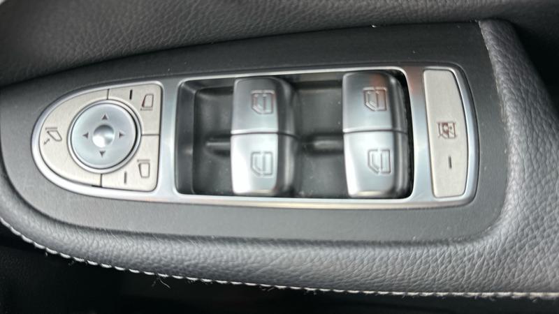 Used Mercedes-Benz GLC 2018 for sale - 78035772: Photo 56