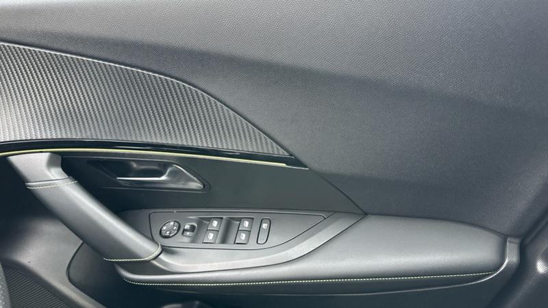 Used Peugeot 2008 2022 for sale - 77532653: Photo 37