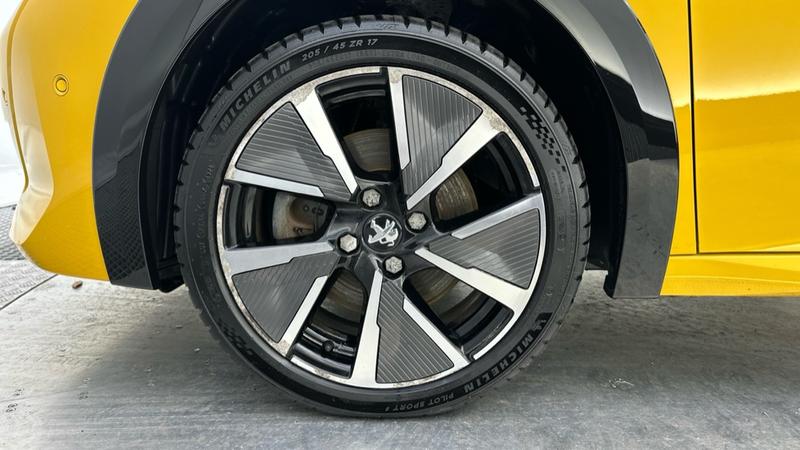 Used Peugeot E-208 2021 for sale - 76222584: Photo 17