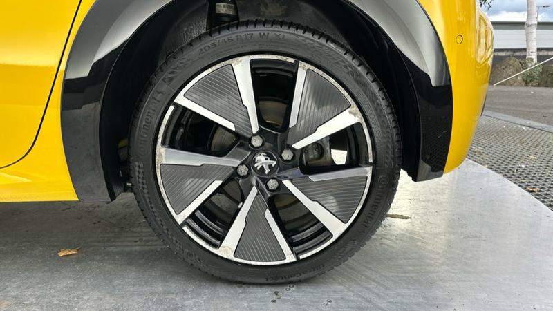 Used Peugeot E-208 2021 for sale - 76222584: Photo 18