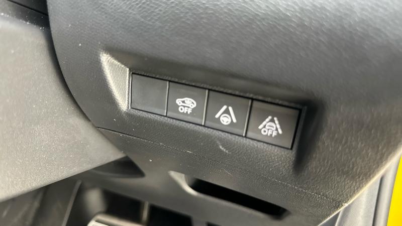 Used Peugeot E-208 2021 for sale - 76222584: Photo 64