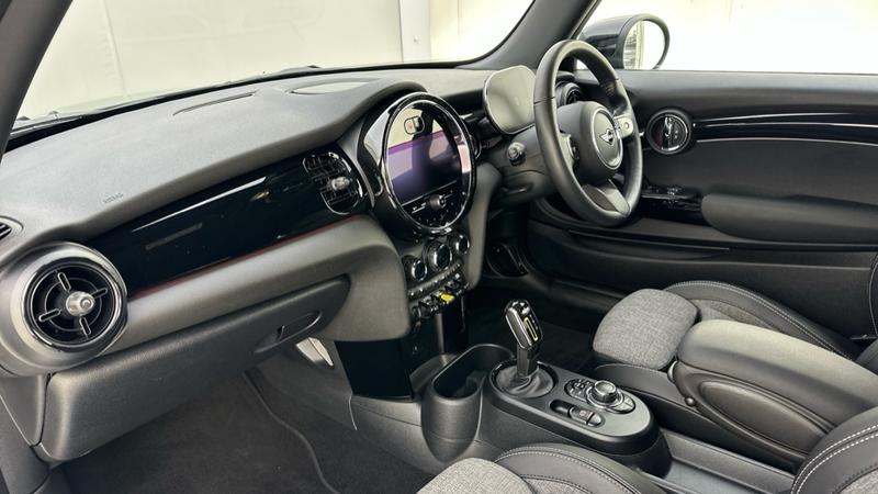 Used MINI Electric Hatch 2023 for sale - 76931317: Photo 11