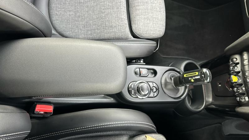 Used MINI Electric Hatch 2023 for sale - 76931317: Photo 28