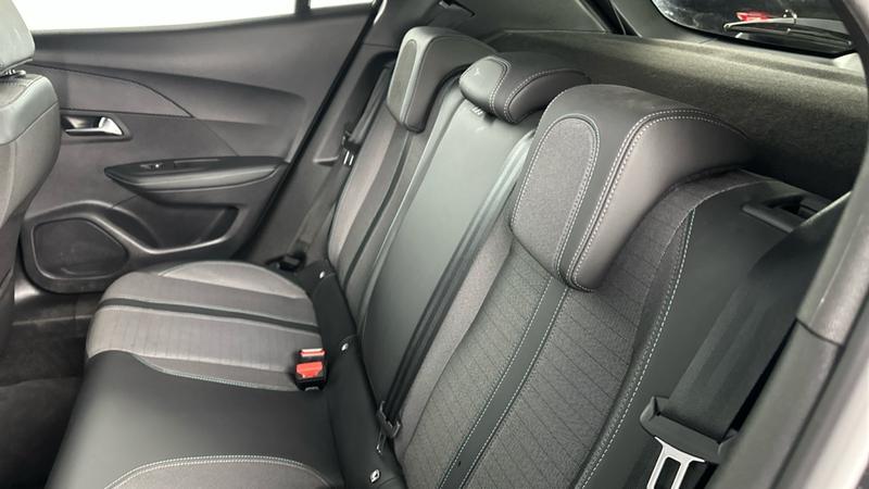 Used Peugeot E-2008 2022 for sale - 77296742: Photo 16