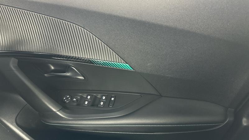 Used Peugeot E-2008 2022 for sale - 77296742: Photo 37