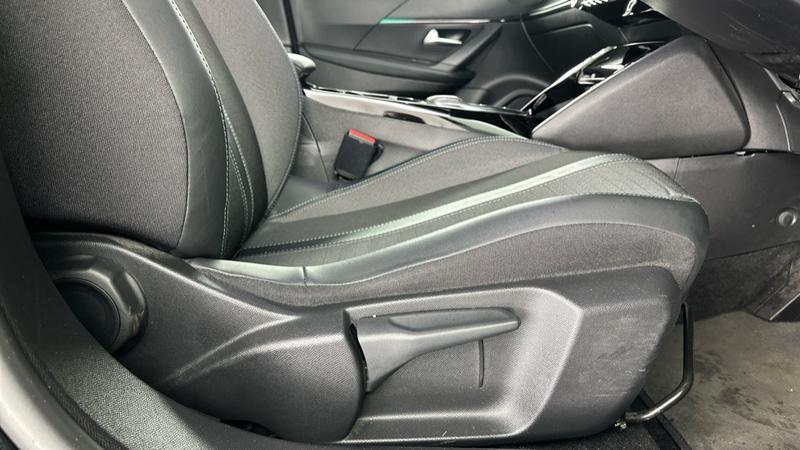 Used Peugeot E-2008 2022 for sale - 77296742: Photo 66