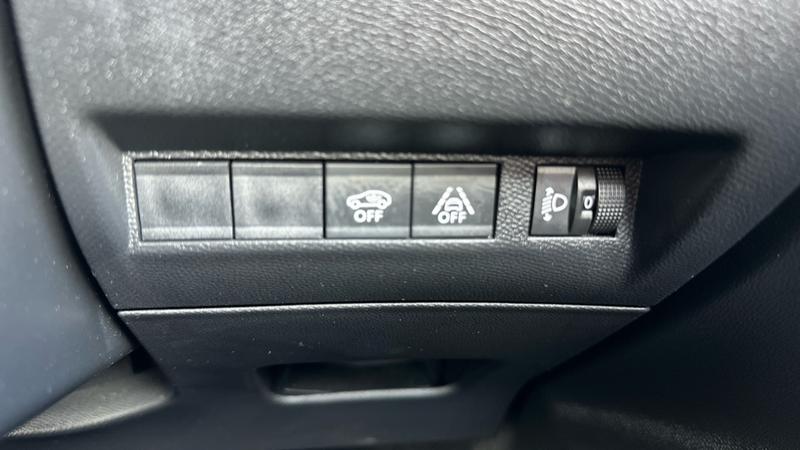 Used Peugeot 2008 2021 for sale - 77733194: Photo 56