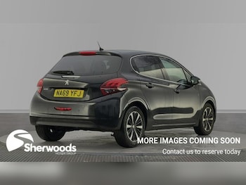 Used Peugeot 208 2019 for sale - 77025912: Photo