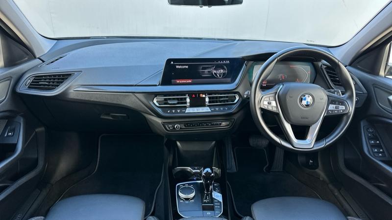 Used BMW 1 Series 2024 for sale - 76826205: Photo 4