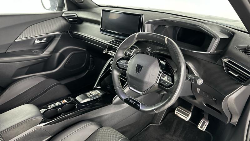 Used Peugeot 2008 2023 for sale - 76960960: Photo 2