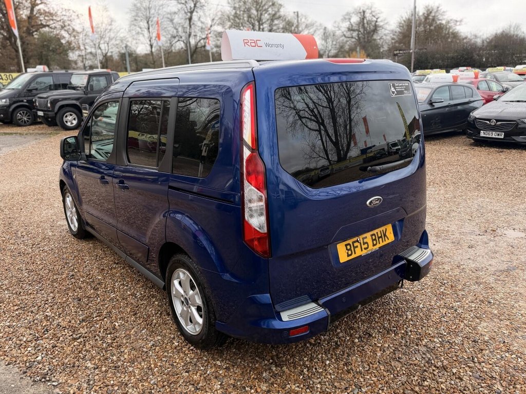 Used Ford Tourneo Connect 2015 for sale - 76883680: Photo 15