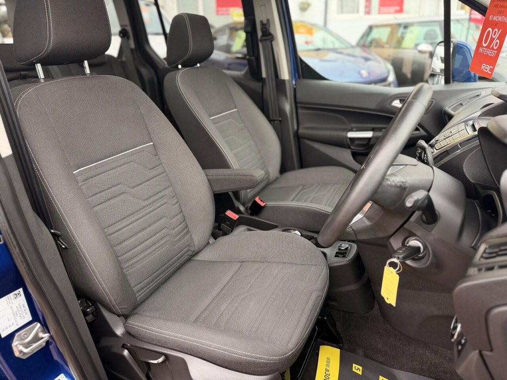 Used Ford Tourneo Connect 2015 for sale - 76883680: Photo 20