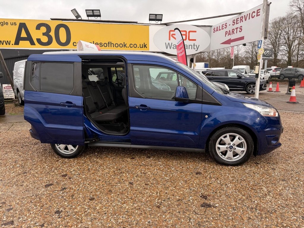Used Ford Tourneo Connect 2015 for sale - 76883680: Photo 22