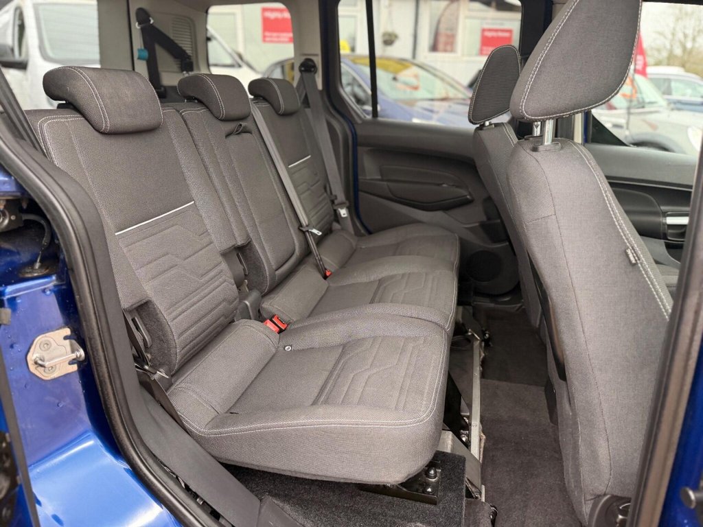 Used Ford Tourneo Connect 2015 for sale - 76883680: Photo 23