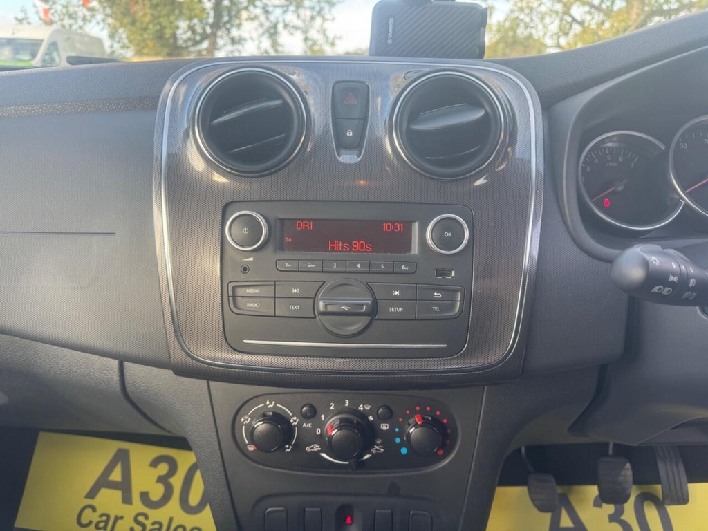 Used Dacia Sandero Stepway 2017 for sale - 76396162: Photo 28