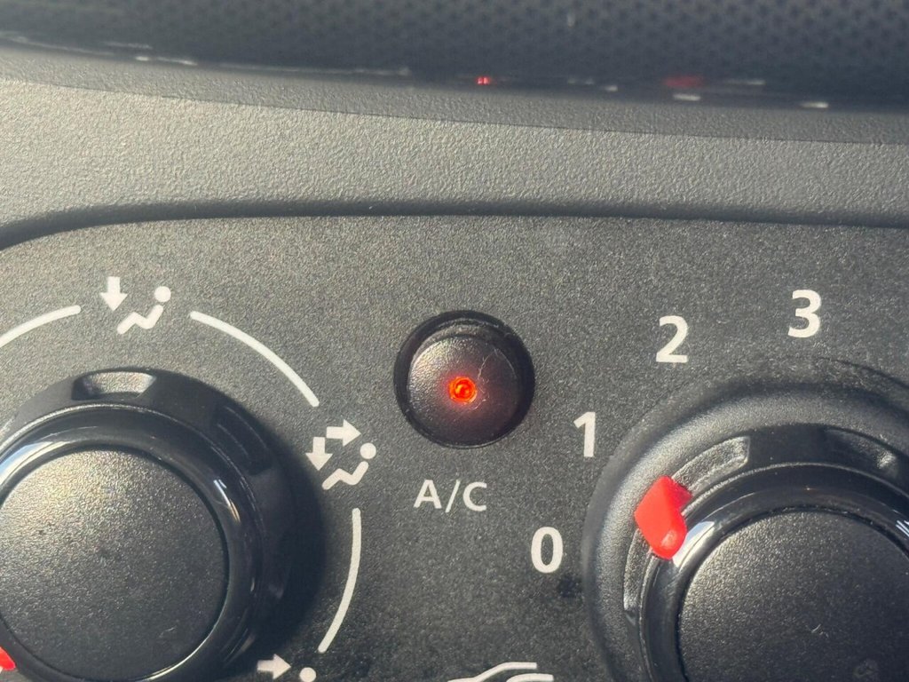 Used Dacia Sandero Stepway 2017 for sale - 76396162: Photo 31