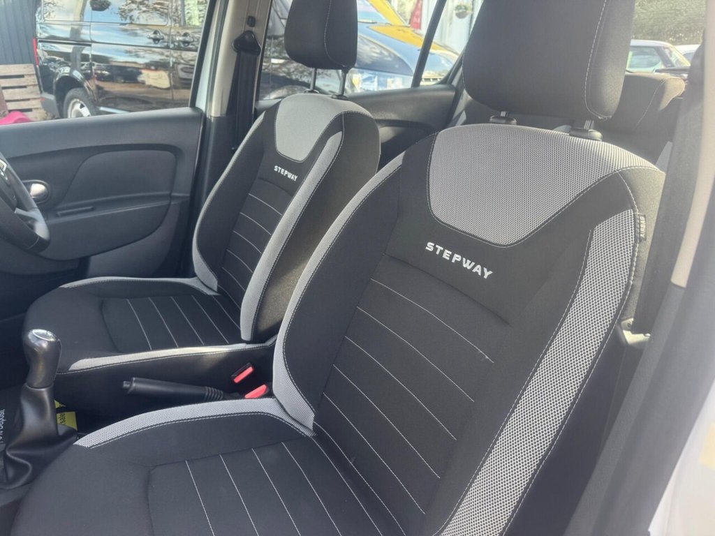 Used Dacia Sandero Stepway 2017 for sale - 76396162: Photo 38