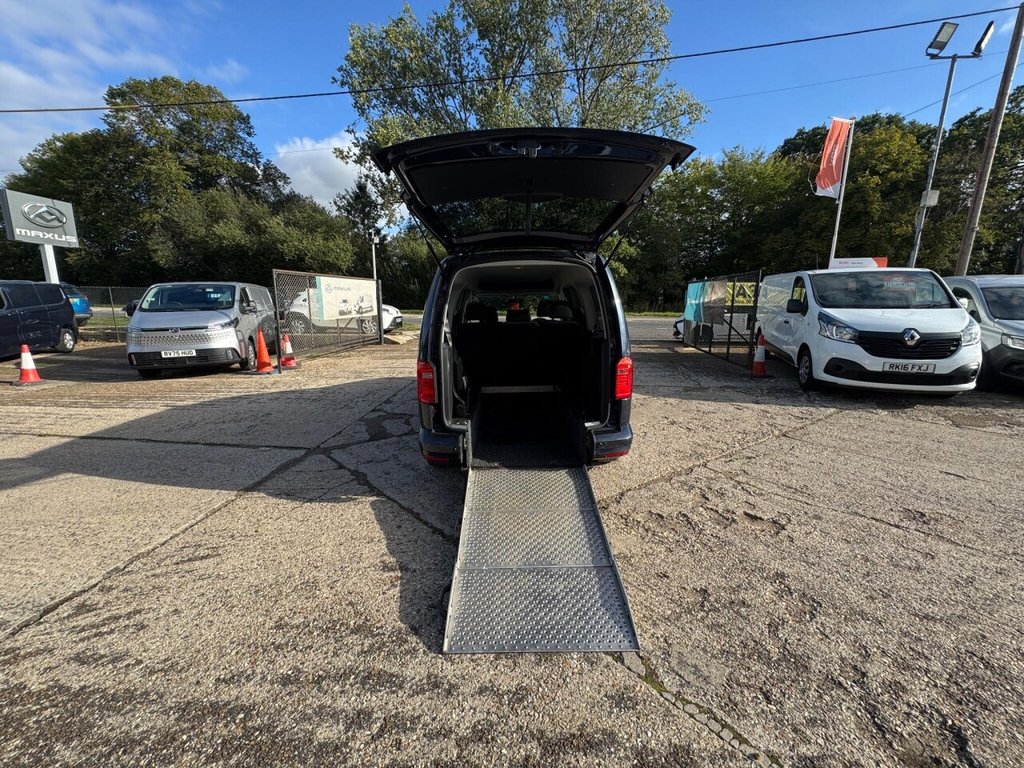 Used Volkswagen Caddy Maxi Life 2016 for sale - 76285318: Photo 44