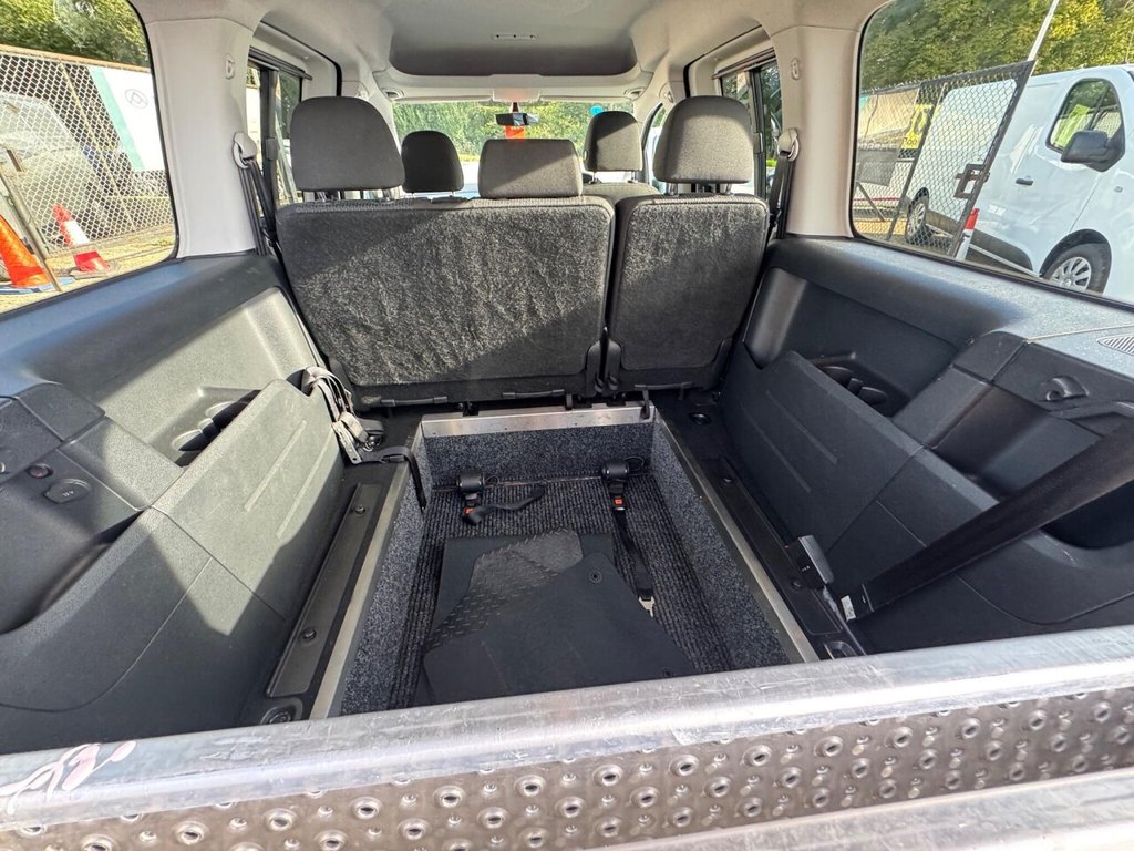 Used Volkswagen Caddy Maxi Life 2016 for sale - 76285318: Photo 45