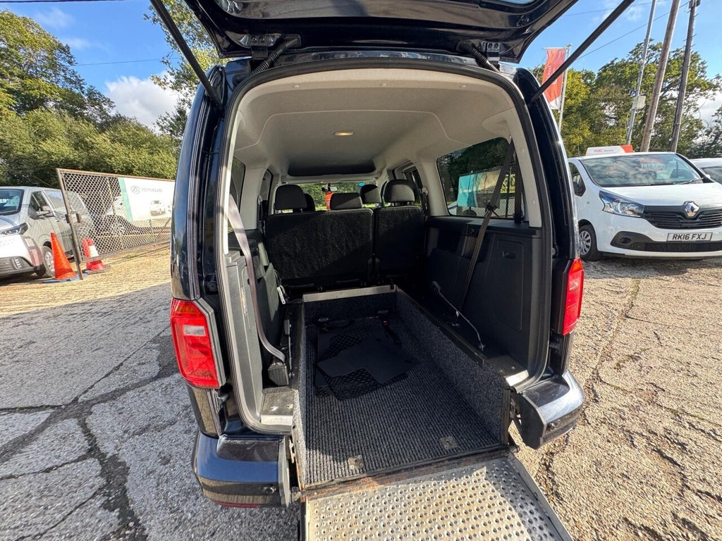 Used Volkswagen Caddy Maxi Life 2016 for sale - 76285318: Photo 48