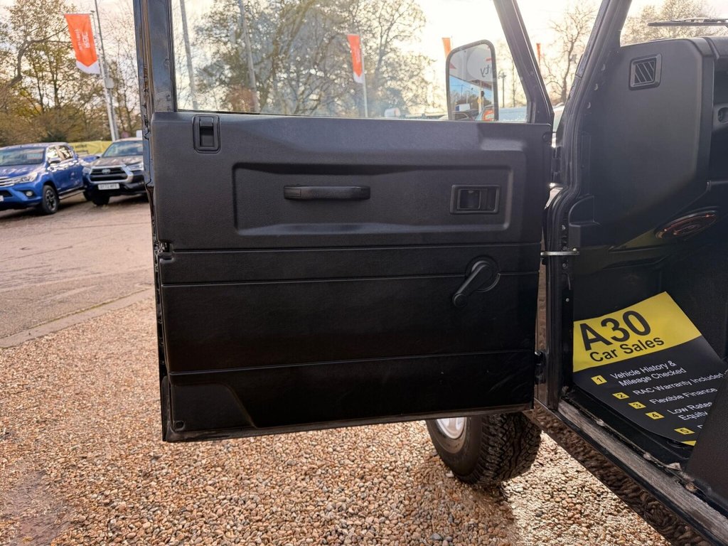 Used Land Rover Defender 2014 for sale - 76740340: Photo 43