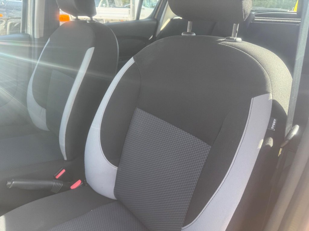 Used Dacia Sandero 2015 for sale - 76285293: Photo 37