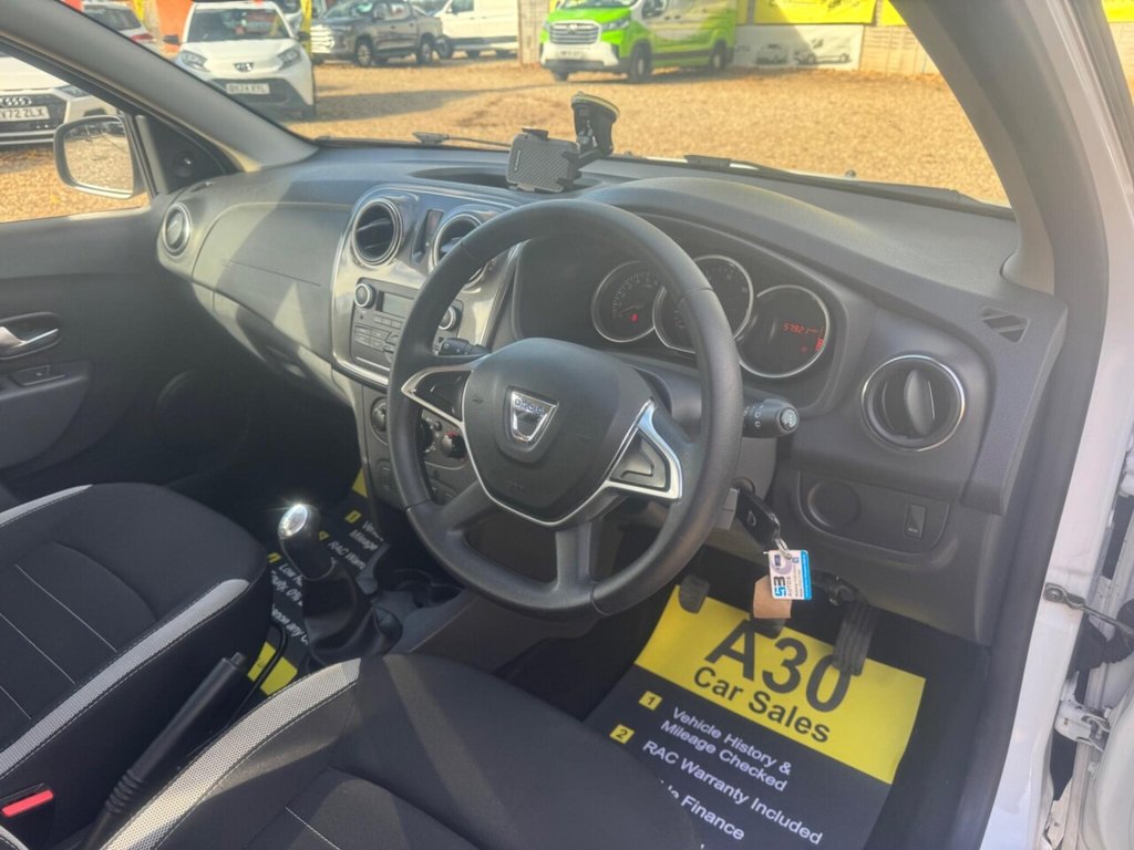 Used Dacia Sandero Stepway 2017 for sale - 77056330: Photo 24