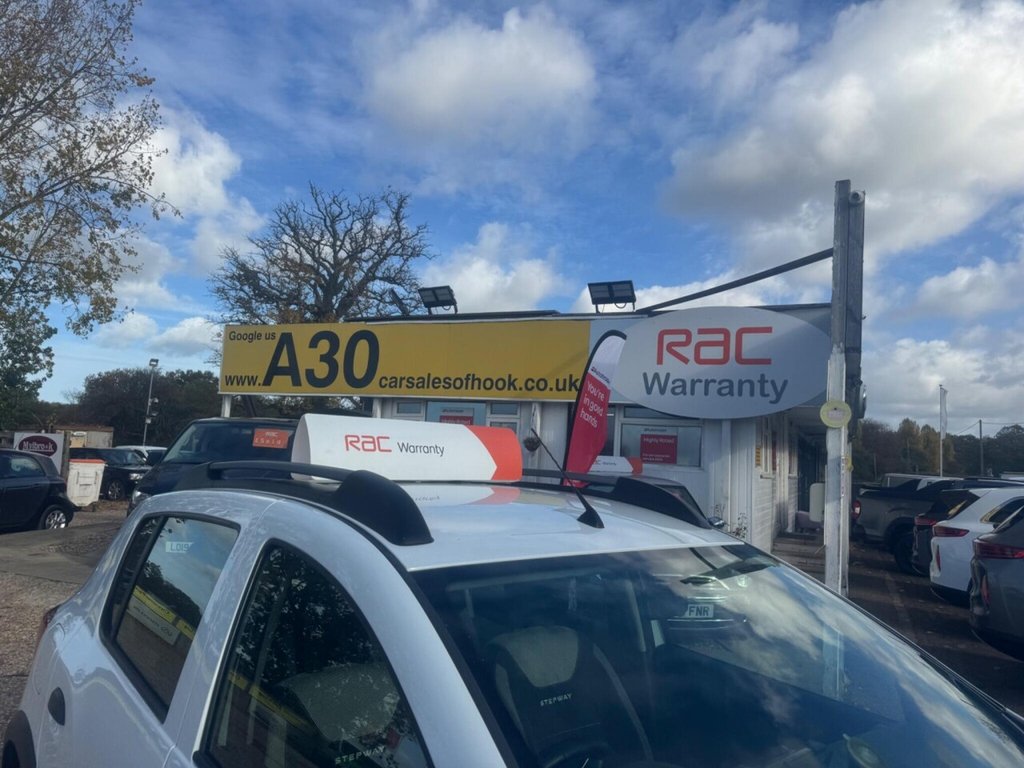 Used Dacia Sandero Stepway 2017 for sale - 77056330: Photo 7