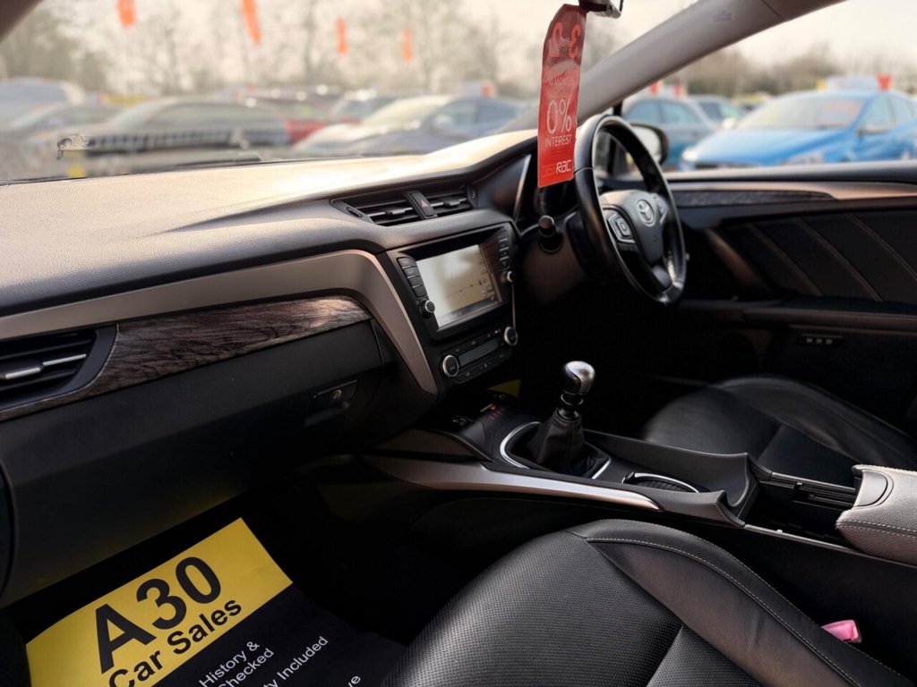 Used Toyota Avensis 2015 for sale - 77667657: Photo 43