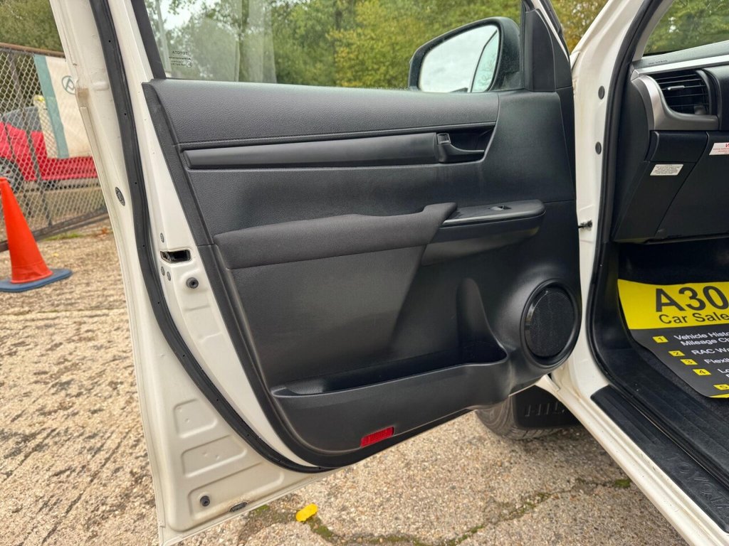 Used Toyota Hilux 2021 for sale - 76313033: Photo 44