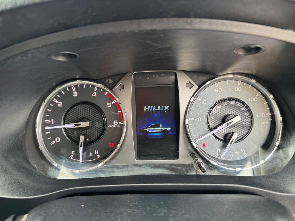 Used Toyota Hilux 2021 for sale - 76313033: Photo 50