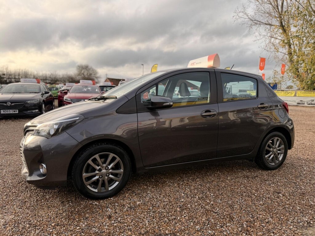 Used Toyota Yaris 2015 for sale - 77798319: Photo 11