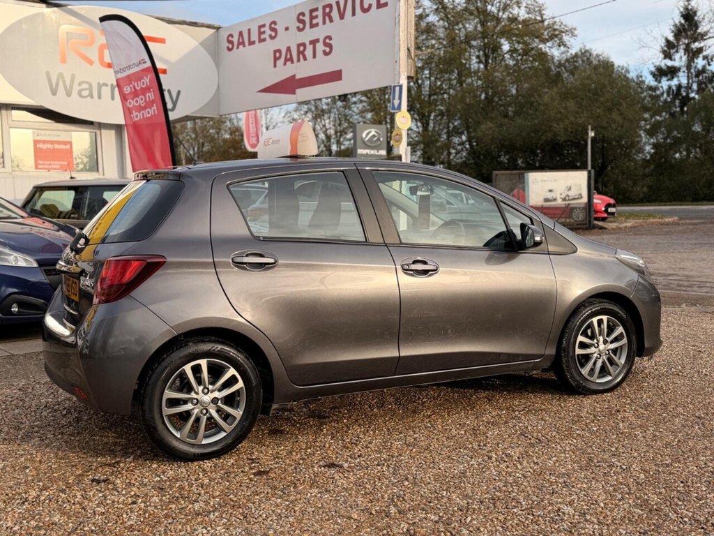 Used Toyota Yaris 2015 for sale - 77798319: Photo 14