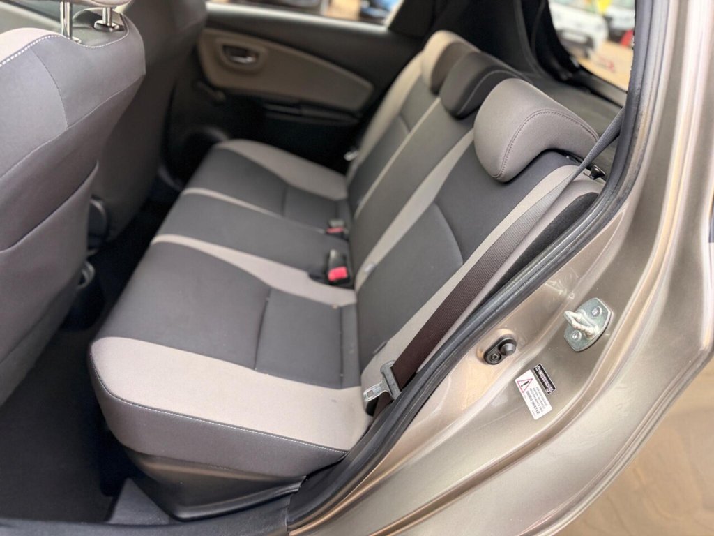 Used Toyota Yaris 2015 for sale - 77798319: Photo 21