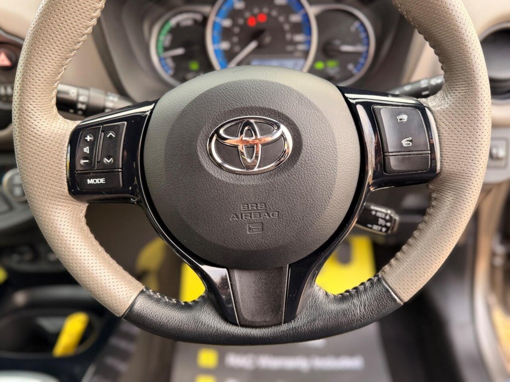 Used Toyota Yaris 2015 for sale - 77798319: Photo 39