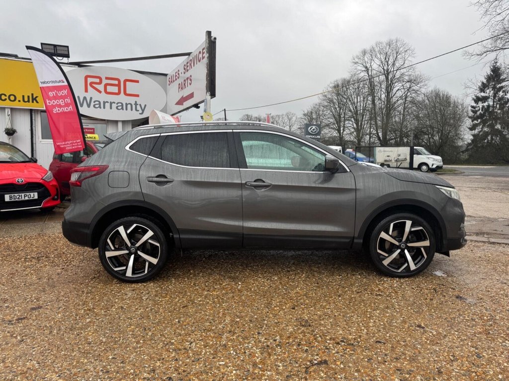 Used Nissan Qashqai 2018 for sale - 77287988: Photo 5