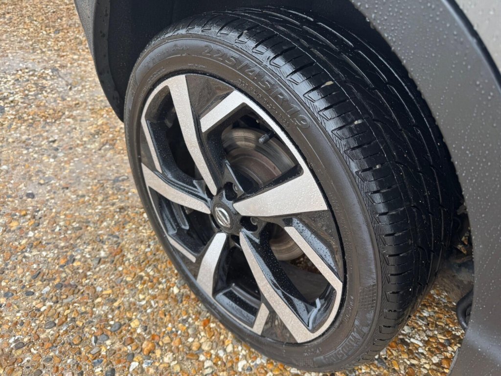 Used Nissan Qashqai 2018 for sale - 77287988: Photo 8