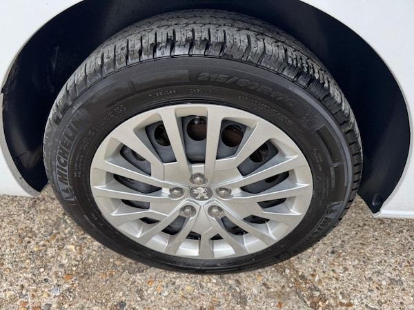 Used Peugeot Expert 2023 for sale - 76285317: Photo 21