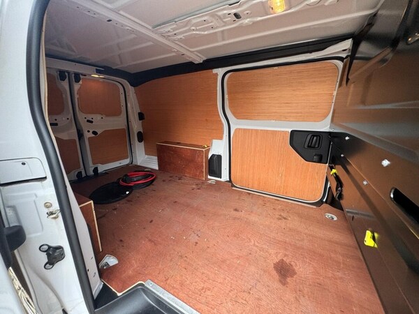 Used Peugeot Expert 2023 for sale - 76285317: Photo 28