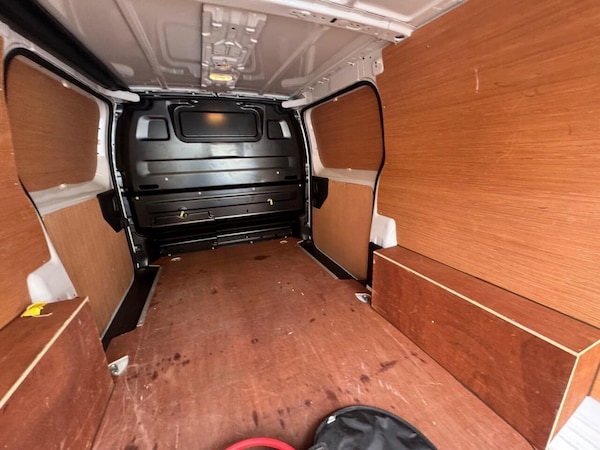 Used Peugeot Expert 2023 for sale - 76285317: Photo 41