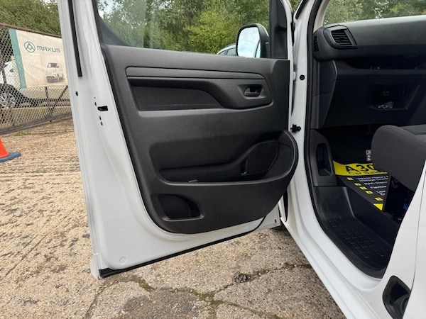 Used Peugeot Expert 2023 for sale - 76285317: Photo 42