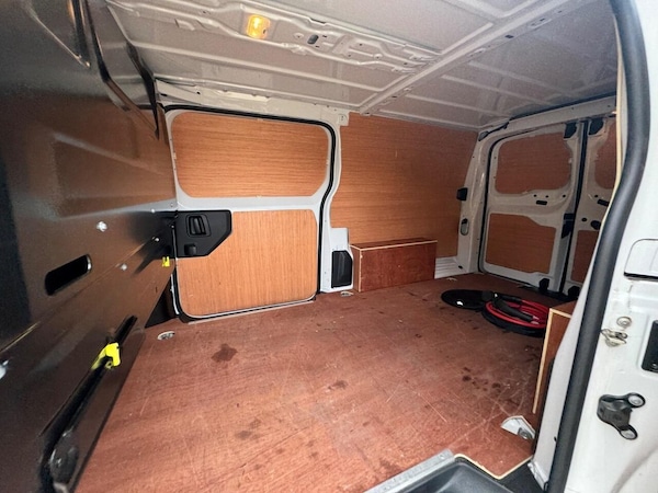 Used Peugeot Expert 2023 for sale - 76285317: Photo 43