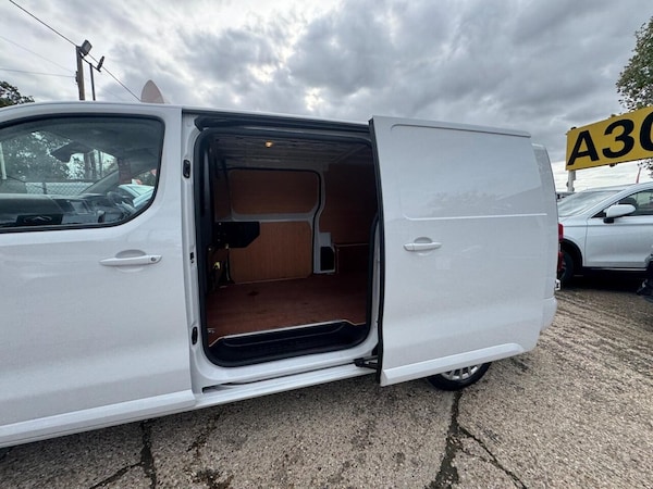 Used Peugeot Expert 2023 for sale - 76285317: Photo 44
