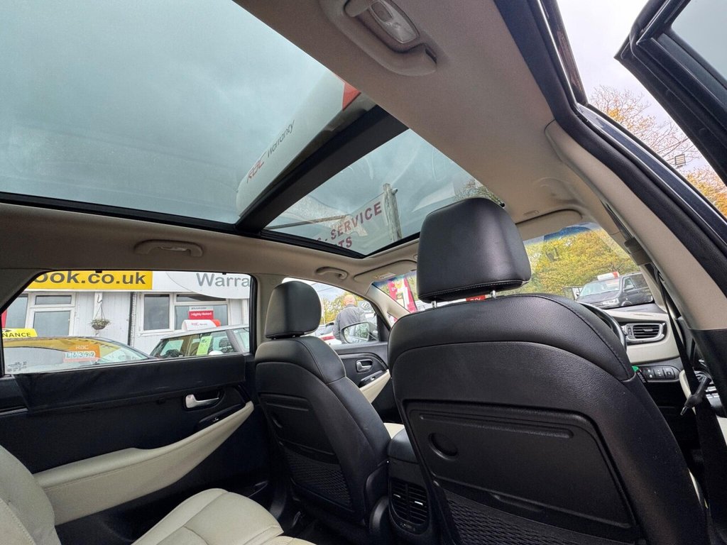 Used Kia Carens 2015 for sale - 76429968: Photo 22