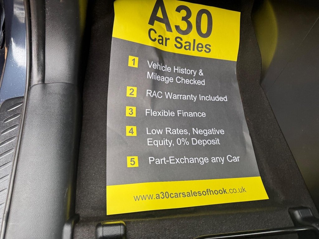 Used Kia Carens 2015 for sale - 76429968: Photo 40