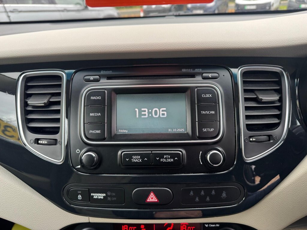 Used Kia Carens 2015 for sale - 76429968: Photo 42